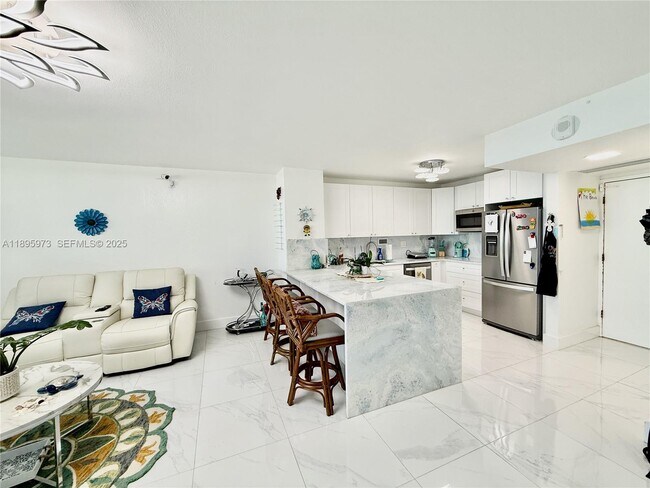 Building Photo - 3180 S Ocean Dr