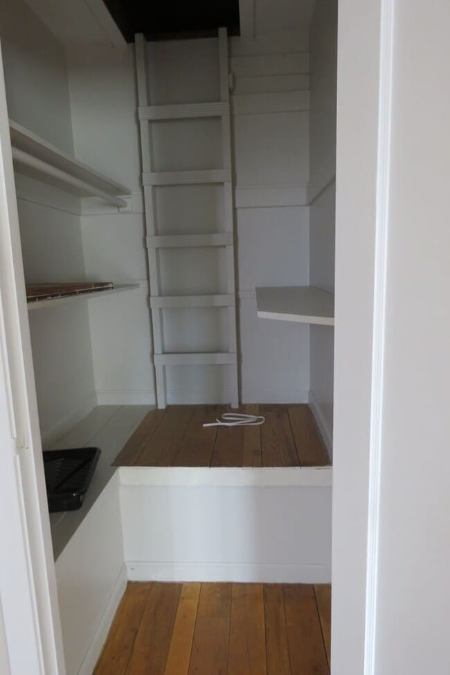 Building Photo - 489 Monterey