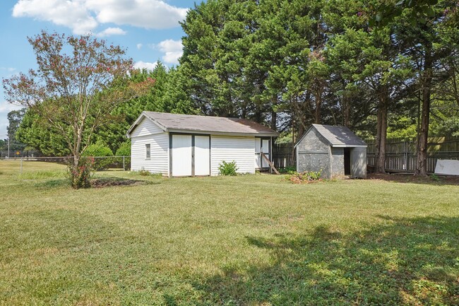 Building Photo - Charming 3-bed, 2-bath home