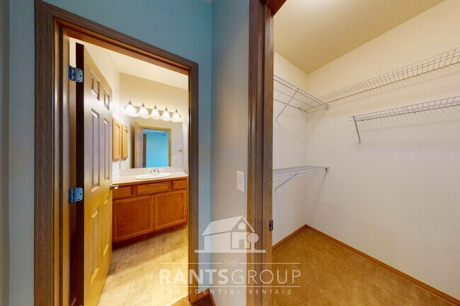 Building Photo - Single-level home in Lacey's Jubilee, a pr...