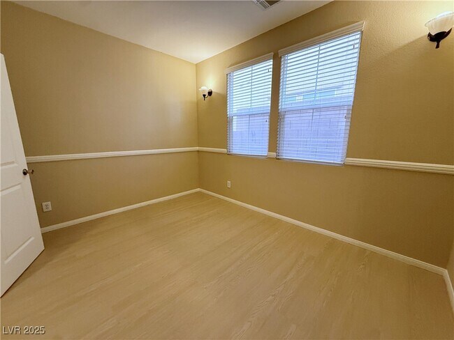 Building Photo - 11143 Ash Mountain St