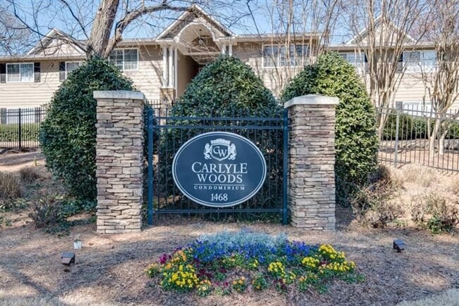 Building Photo - Very Spacious 2bd/2ba Condo in Brookhaven ...