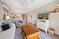 Building Photo - 270 Pinehurst Ln