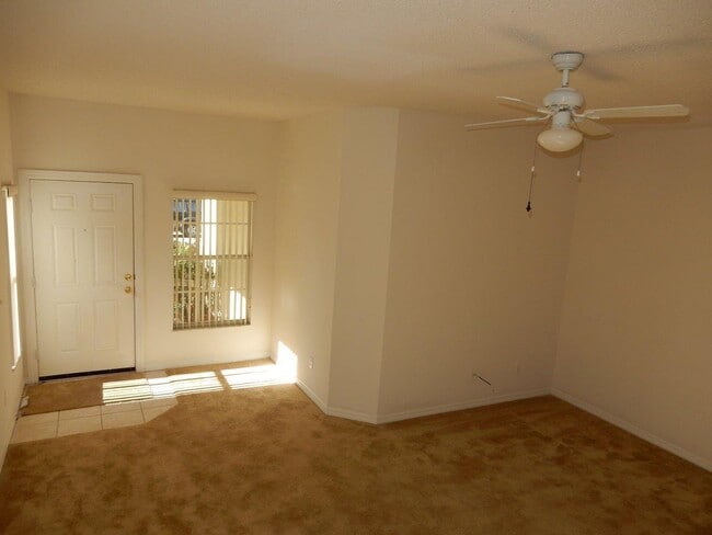 Building Photo - Nice 4/2 Two-Story Home in Seminole County...