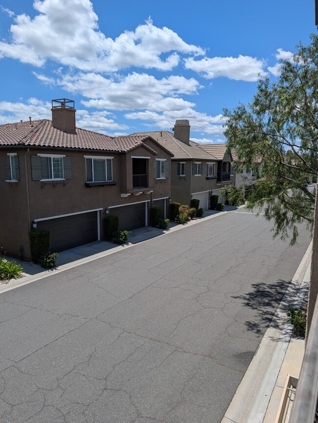 Building Photo - 19335 Laroda Ln