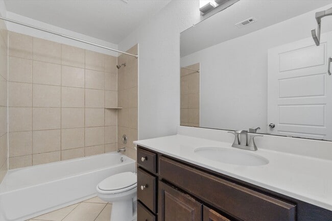 Building Photo - 5804 Loblolly Ln