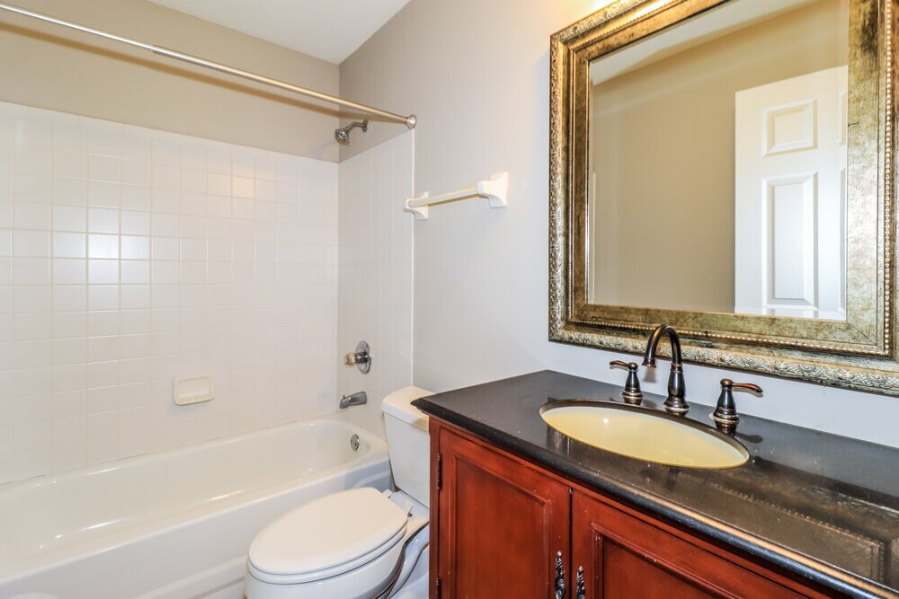 Building Photo - 5061 Thornebrook Cove