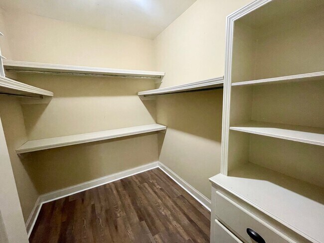 Building Photo - 3/2 for Rent in Ashbrooke of Gluckstadt!