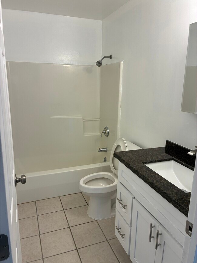 Building Photo - Beautiful 3/2 house in Waveland MS