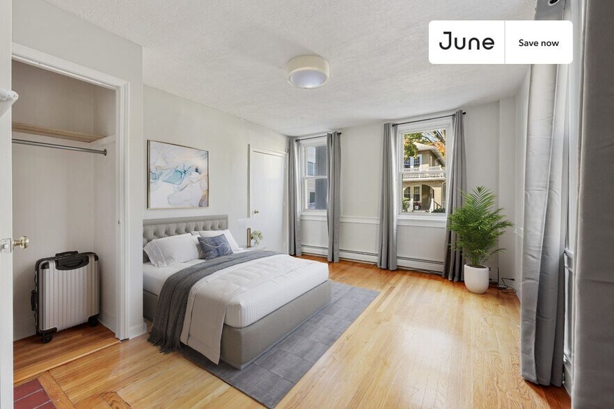 Building Photo - 20 Bacon St