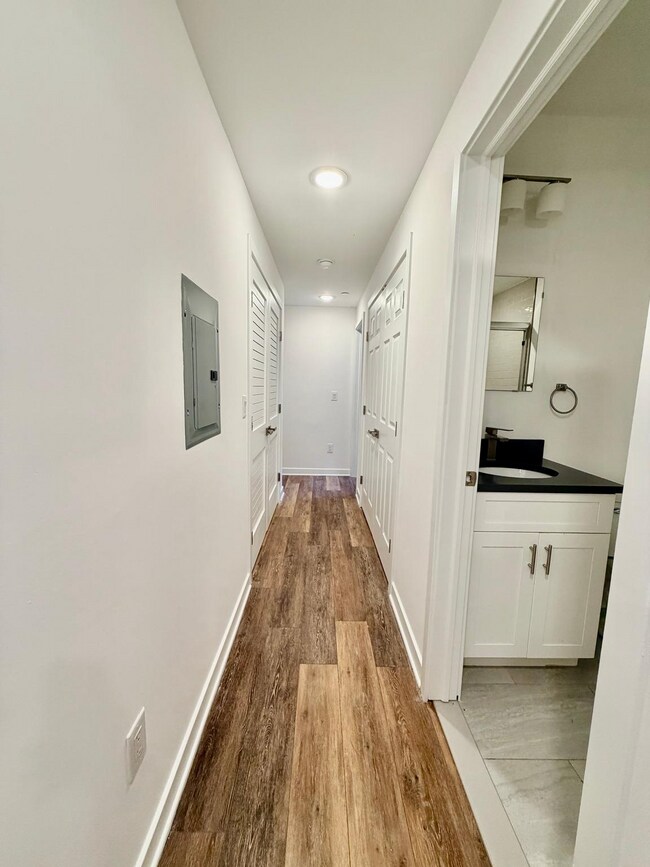 Building Photo - 2722 Master St