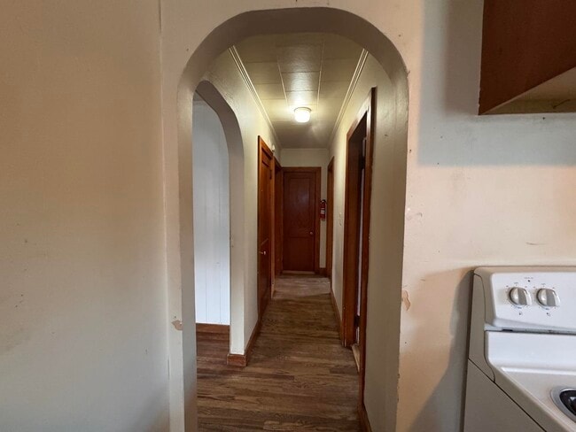 Building Photo - 16 Belmont Ave