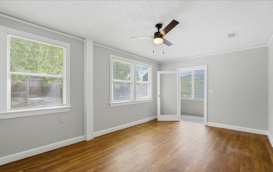 Building Photo - 6716 Perry St