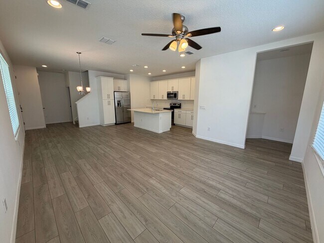 Building Photo - 8191 Mosaic Ln
