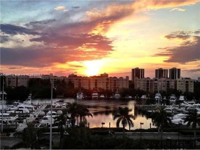 Primary Photo - 19667 Turnberry Way