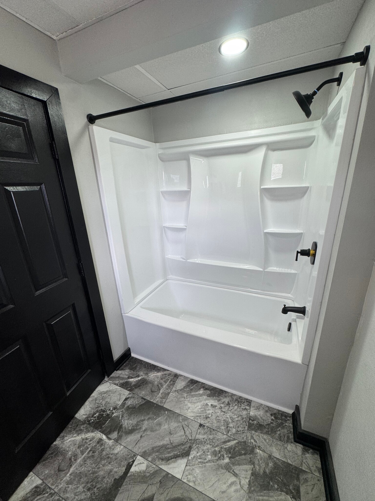 Building Photo - 1548 Island Ave