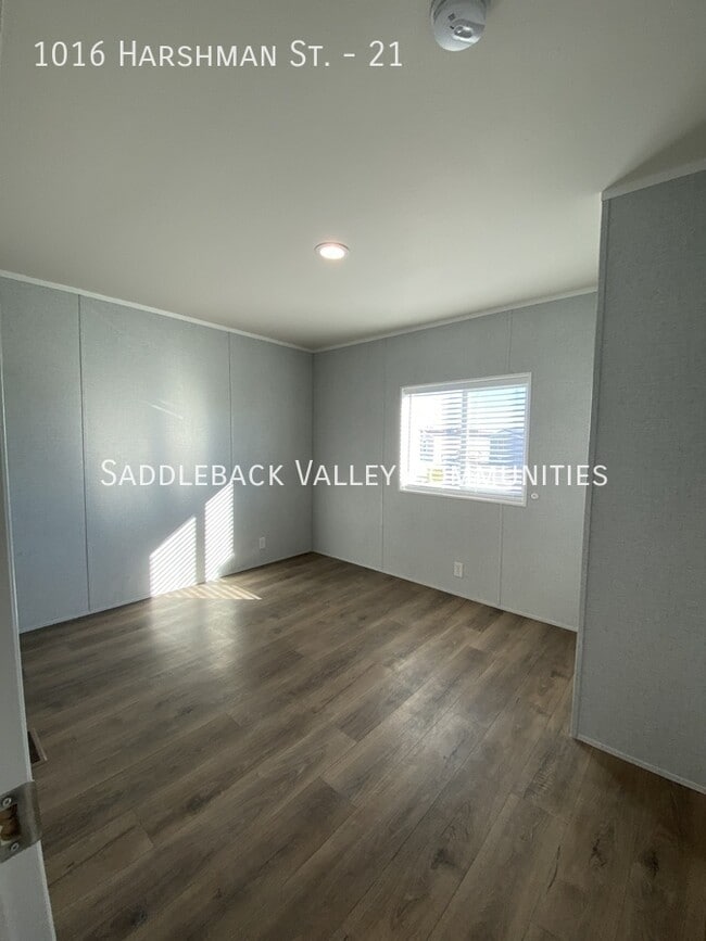 Building Photo - 1016 Harshman St