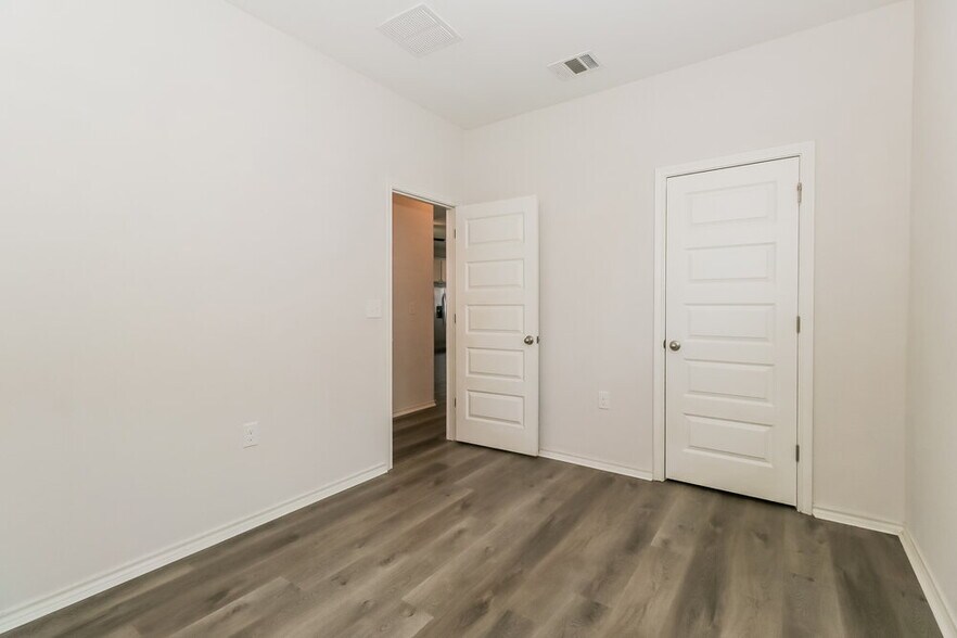 Building Photo - 13108 Foreston Dr