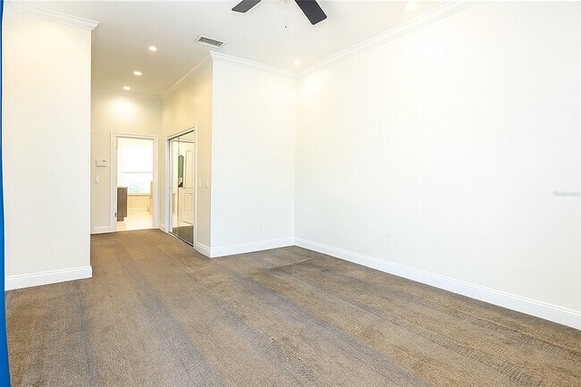 Building Photo - 2734 Eagle Lake Dr