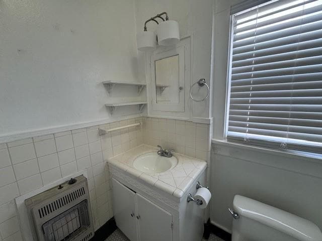 Building Photo - 3762 W 7th St