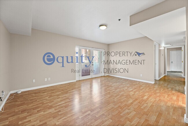 Building Photo - 537 S 900 E