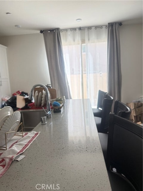 Building Photo - 467 W Buttercup Ln