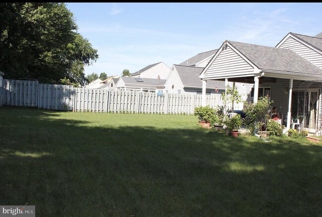 Building Photo - 2019 Chatham Dr