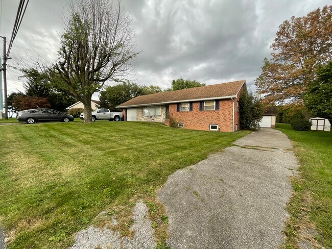 Building Photo - 20 Corriedale Rd