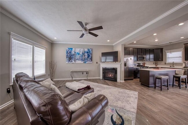 Building Photo - 109 Shaley Dr