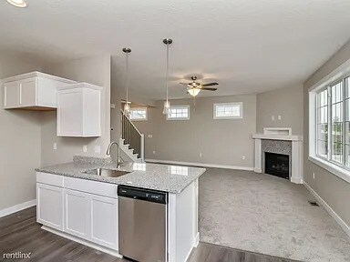Building Photo - 9684 Turnpoint Dr