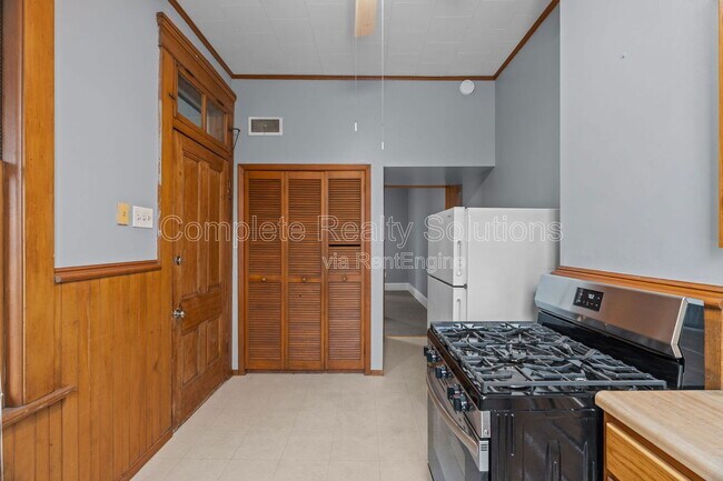 Building Photo - 1210 Lynch St