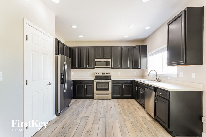 Building Photo - 24630 E Wyoming Cir