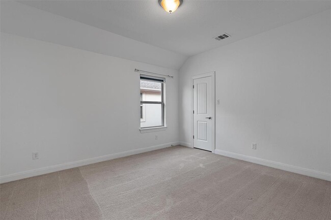 Building Photo - 2328 Lucky Ln