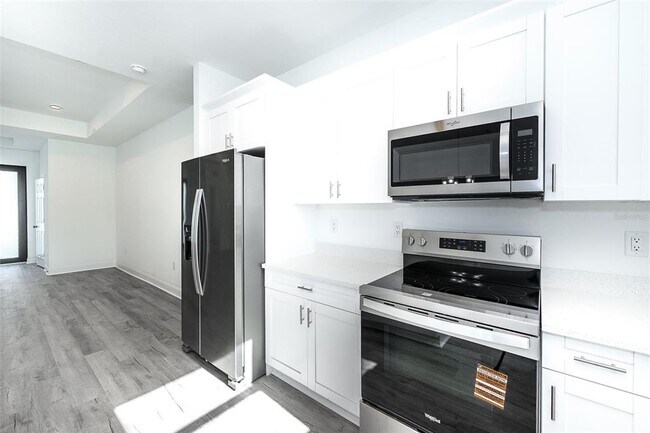 Building Photo - 3304 Glencove St