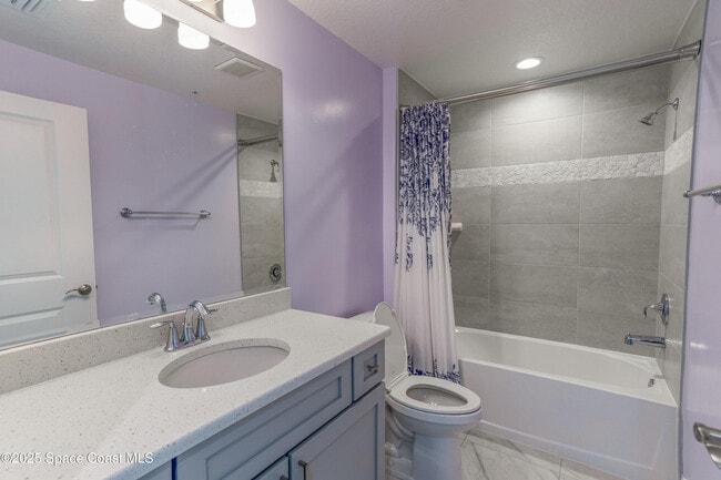 Building Photo - 1465 S Harbor City Blvd