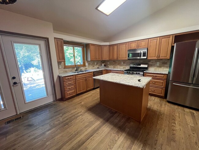 Building Photo - Fantastic Home in West Fort Collins