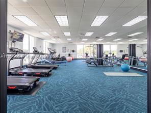 Building Photo - 500 Bayview Dr