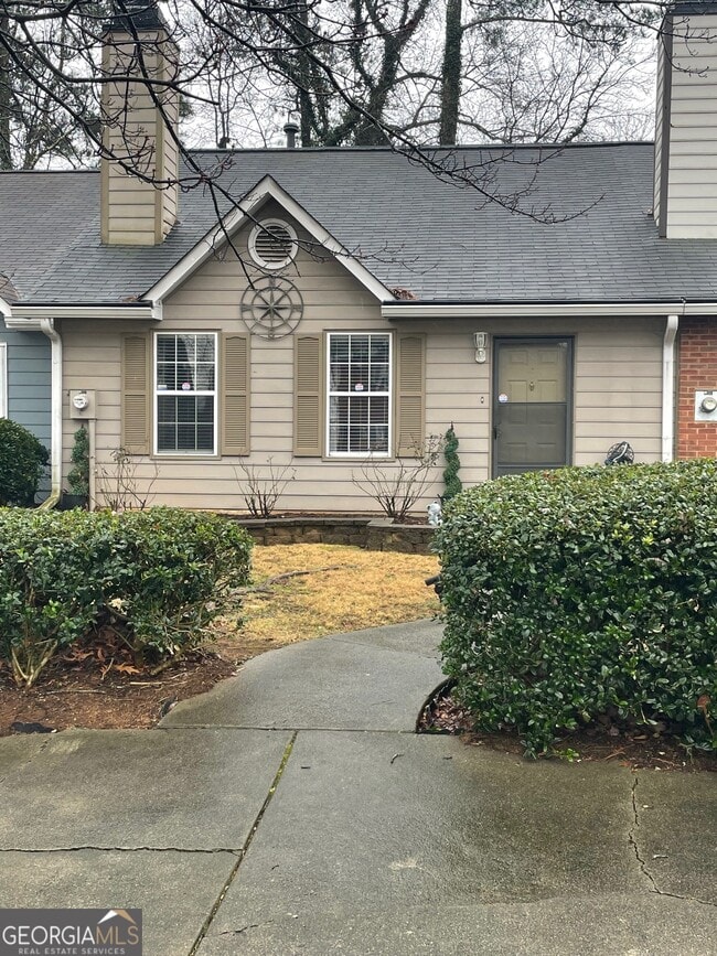 Building Photo - 1918 Cheatham Woods Dr SW