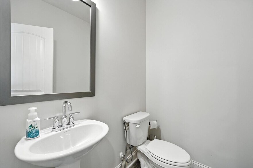 Building Photo - 3411 Swallowtail Ter