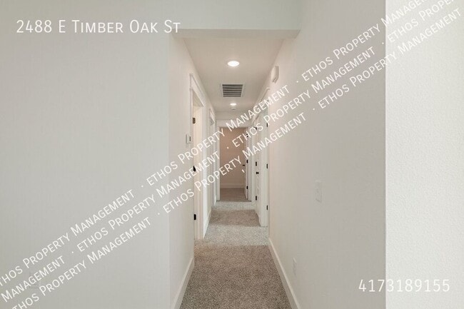 Building Photo - 2488 E Timber Oak St