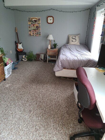 Bedroom 4 - 1741 College Ave