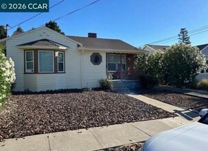 Building Photo - 1924 Almond Ave