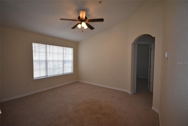 Building Photo - 862 Grand Regency Pointe