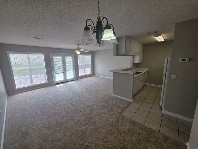 Building Photo - 147 S Spring View Dr
