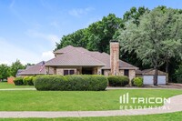 Building Photo - 830 Mill Creek Cir