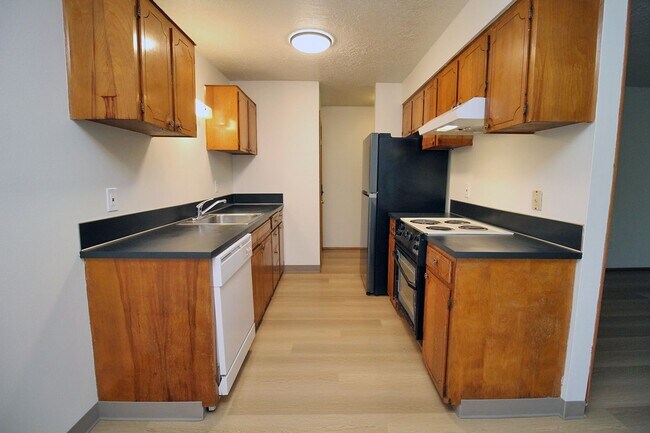 Building Photo - 3736 SW 10th Ave