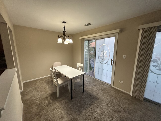 Building Photo - 7030 Park Ln Ct