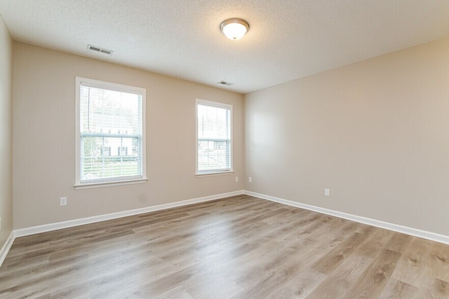 Building Photo - 8524 Bratt Ave