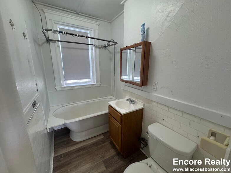 Building Photo - 1179 Boylston St
