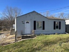 Building Photo - 4304 SE 8th St